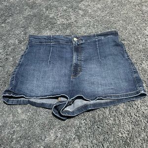 NWOT Wild Fable Jean shorts